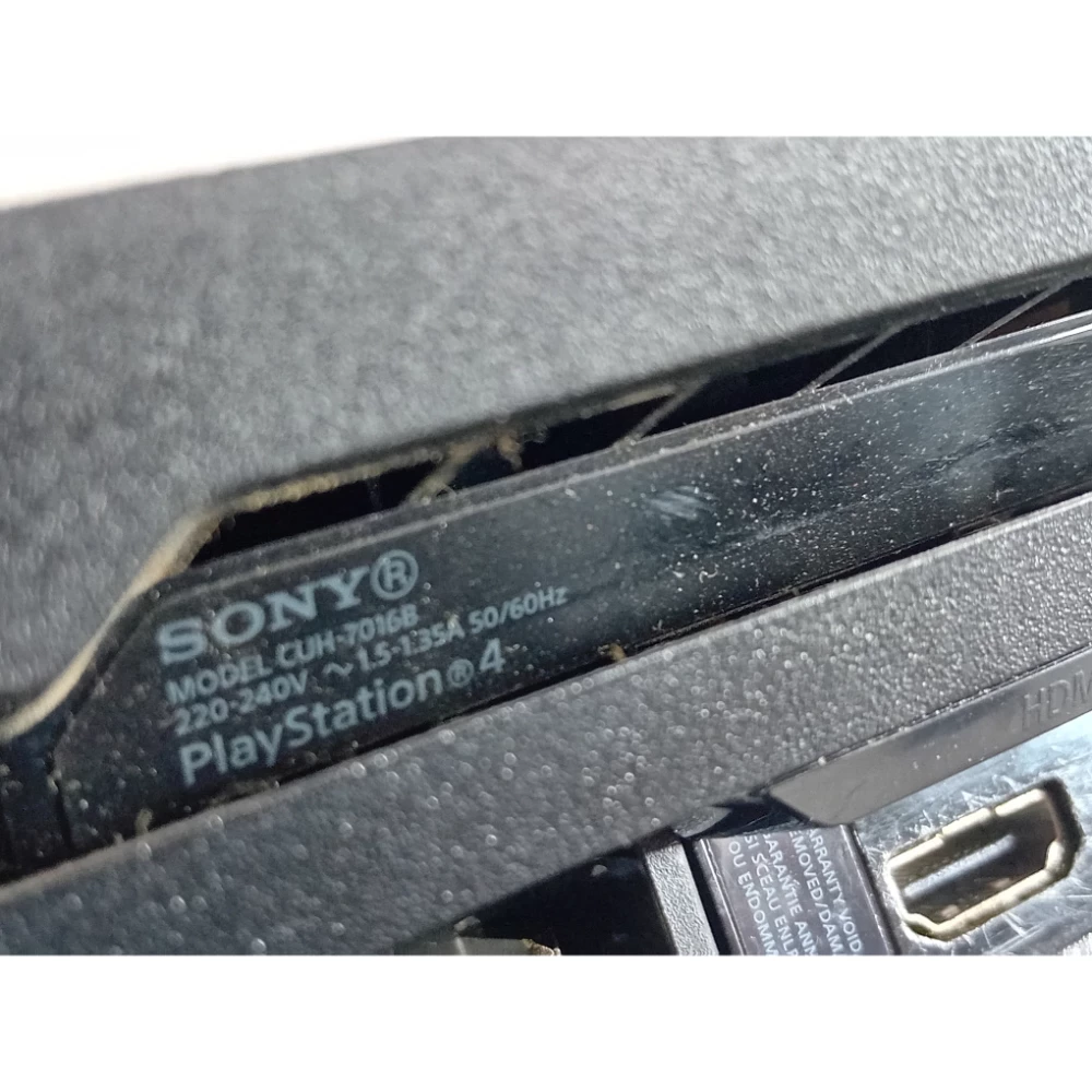 konsola-ps4-pro-1tb-cuh-7016b-stan-uzywany