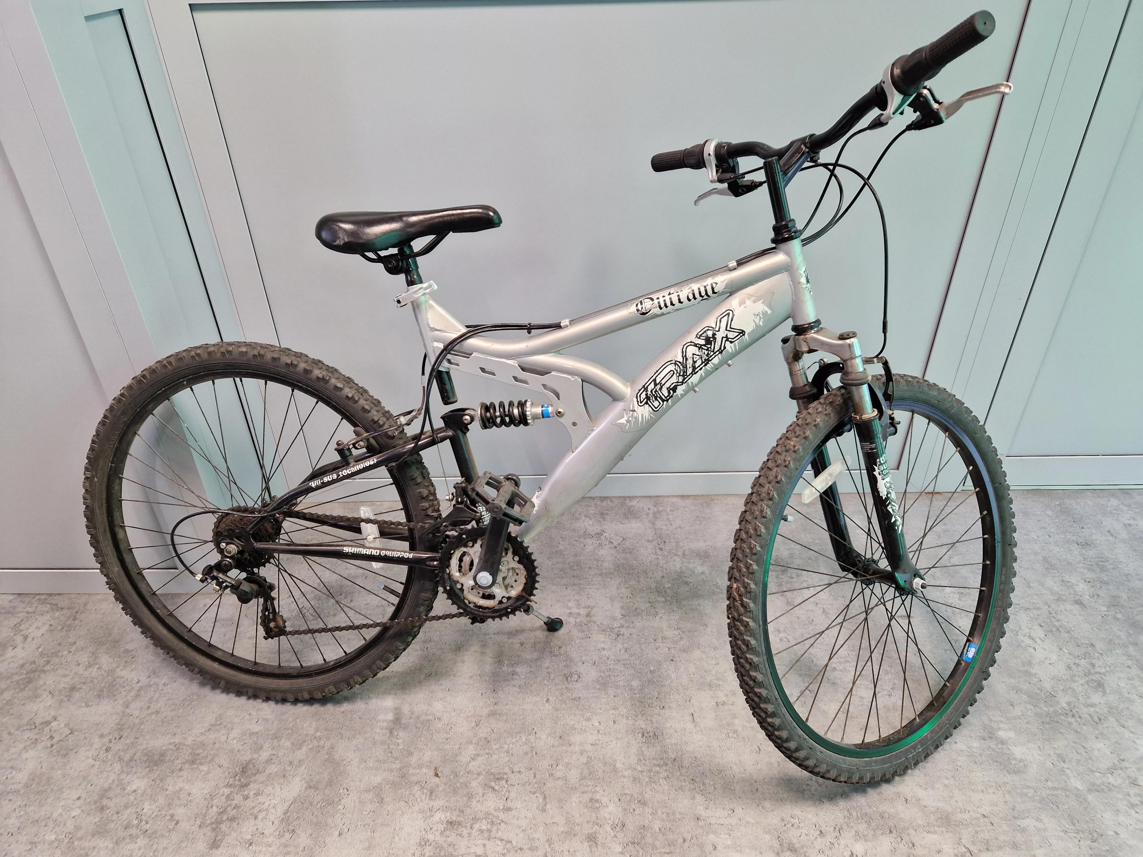 Trax outrage mountain bike 2025