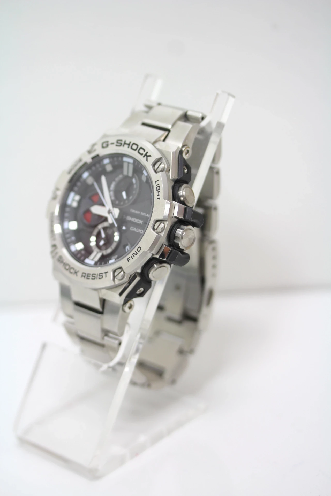 zegarek-g-shock-casio-gst-b100-mechanizm-bateria-sloneczna