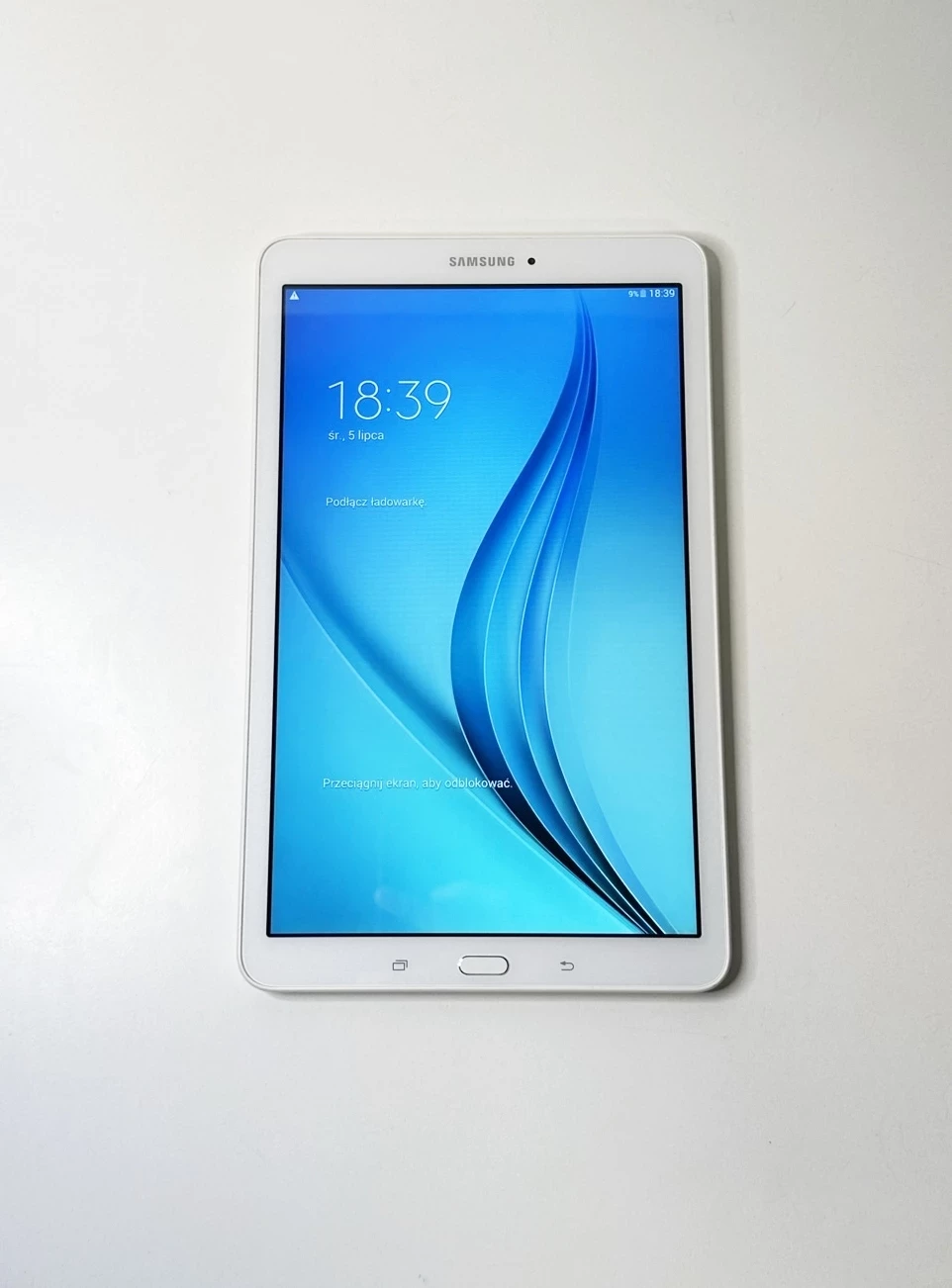 tablet-samsung-galaxy-tab-e-8gb-przekatna-ekranu-97