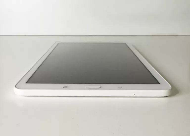 TABLET SAMSUNG GALAXY TAB E 8GB