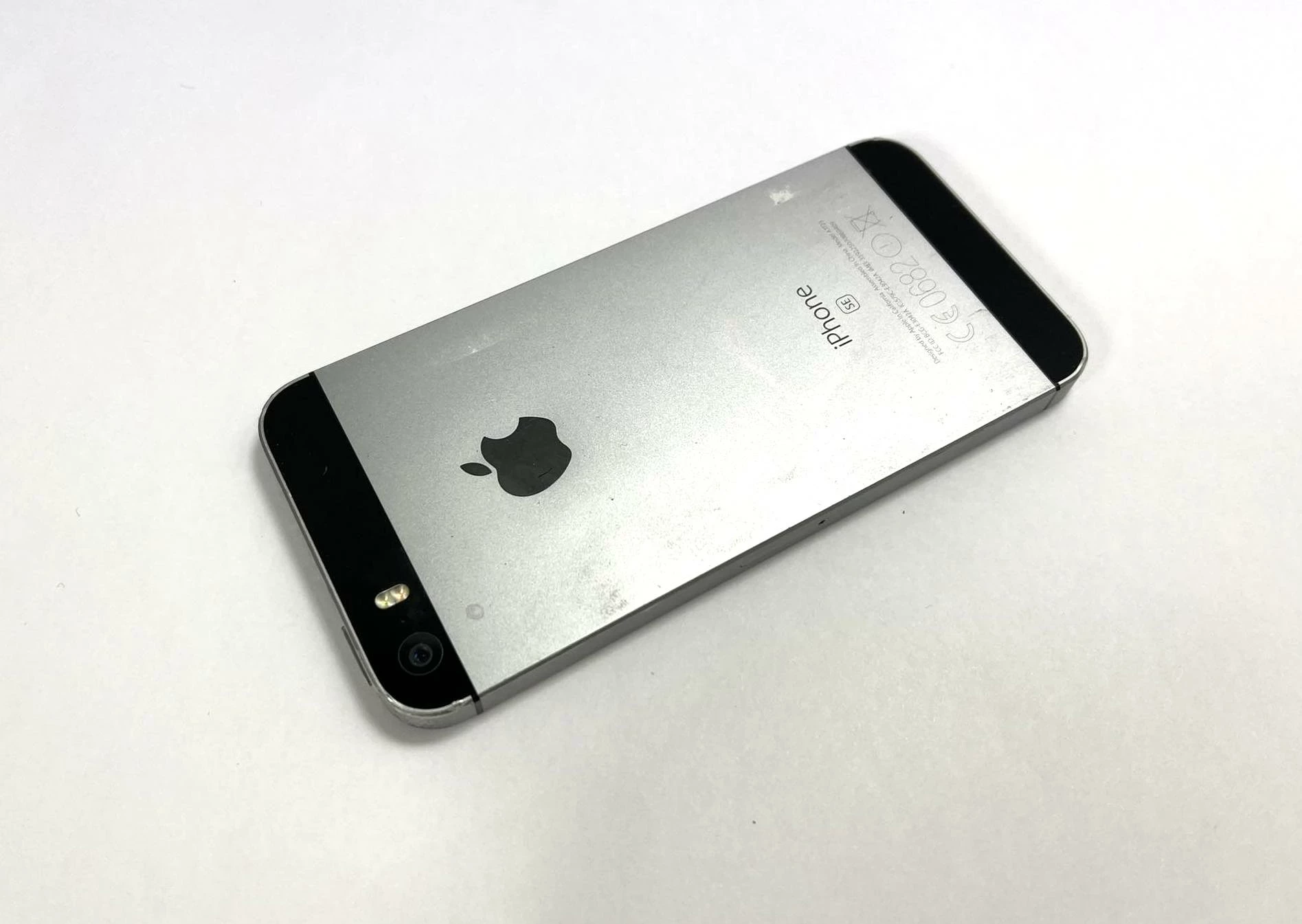 telefon-iphone-se-stan-uzywany