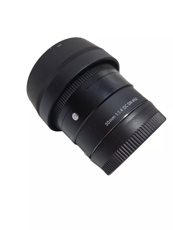 obiektyw-sigma-l-mount-30mm-f14-dc-dn-marka-sigma