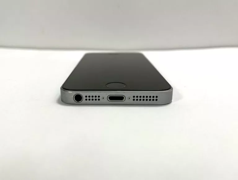 TELEFON IPHONE SE