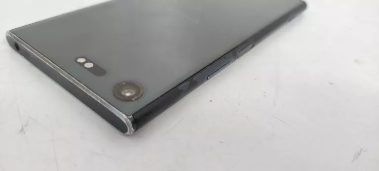 smartfon-sony-xperia-xz-premium-g8141-przekatna-ekranu-55