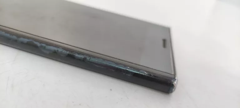 smartfon-sony-xperia-xz-premium-g8141-typ-smartfon