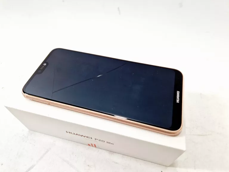 smartfon-huawei-p20-lite-464gb-rozowy-opis-kolor-rozowy