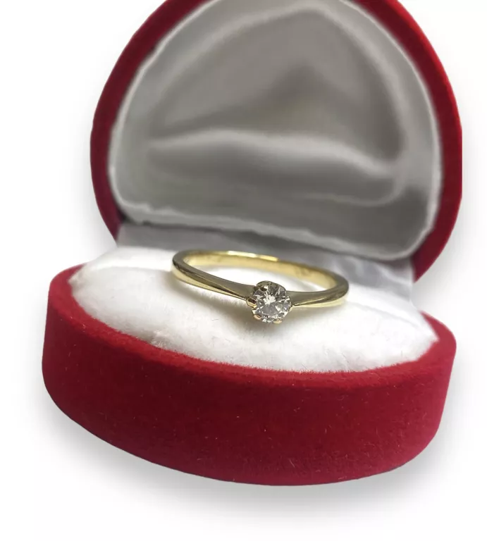 zloty-pierscionek-222g-brylant-material-15835-2