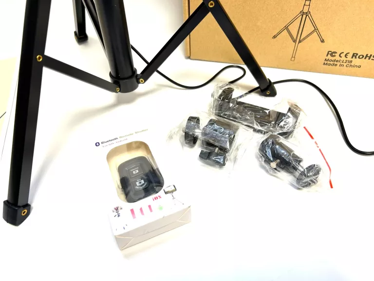LAMPA PIERŚCIENIOWA AIXPI LED TIK-TOK