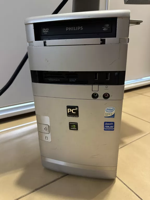 KOMPUTER STACJONARNY INTEL CORE 2 DUO, 4GB RAM, 1