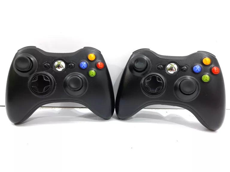 KONSOLA XBOX 360 E 1538, 2X PAD, 20 GIER