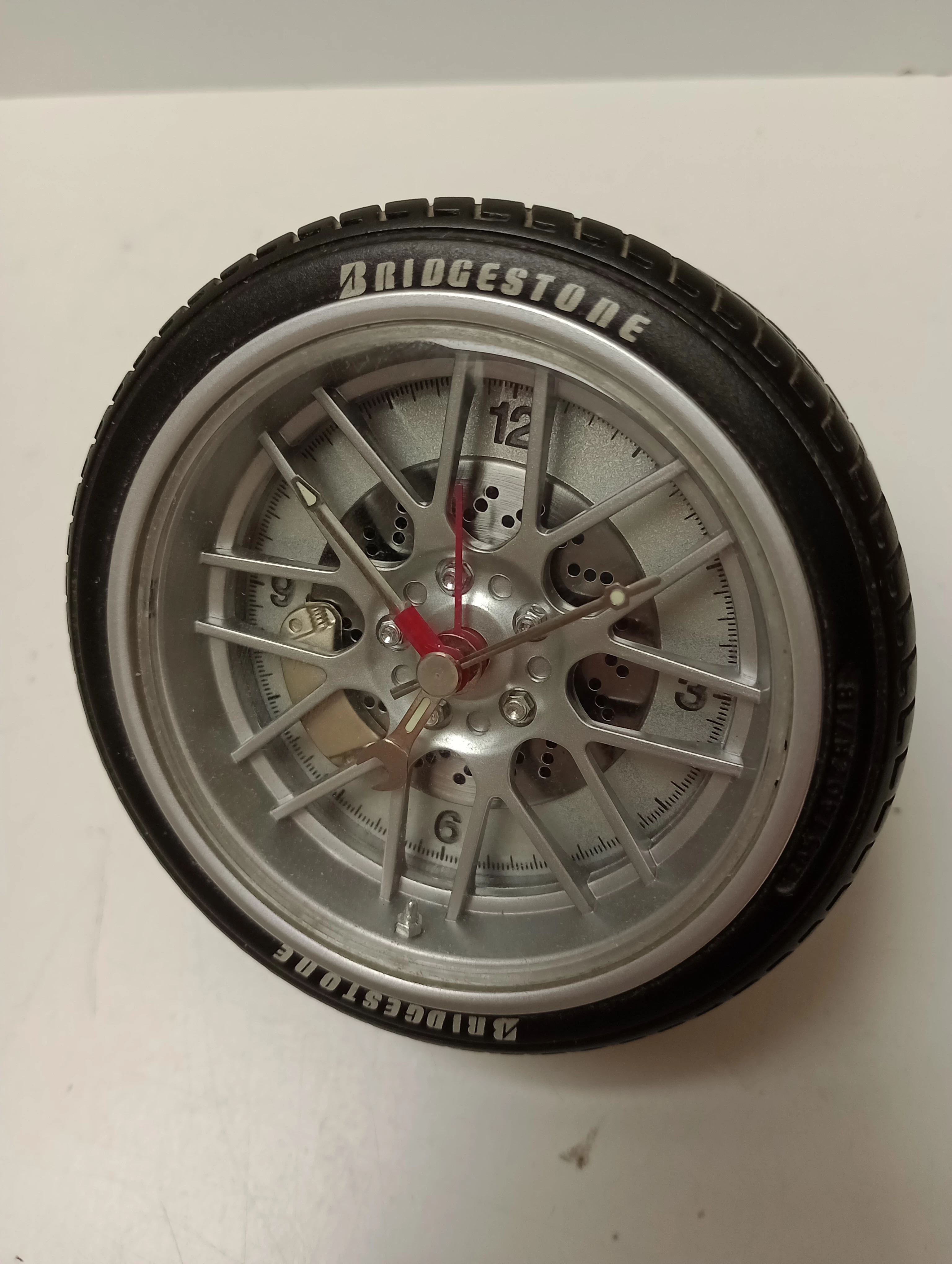 zegarek-bridgestone-w-ksztalcie-opony-product-id