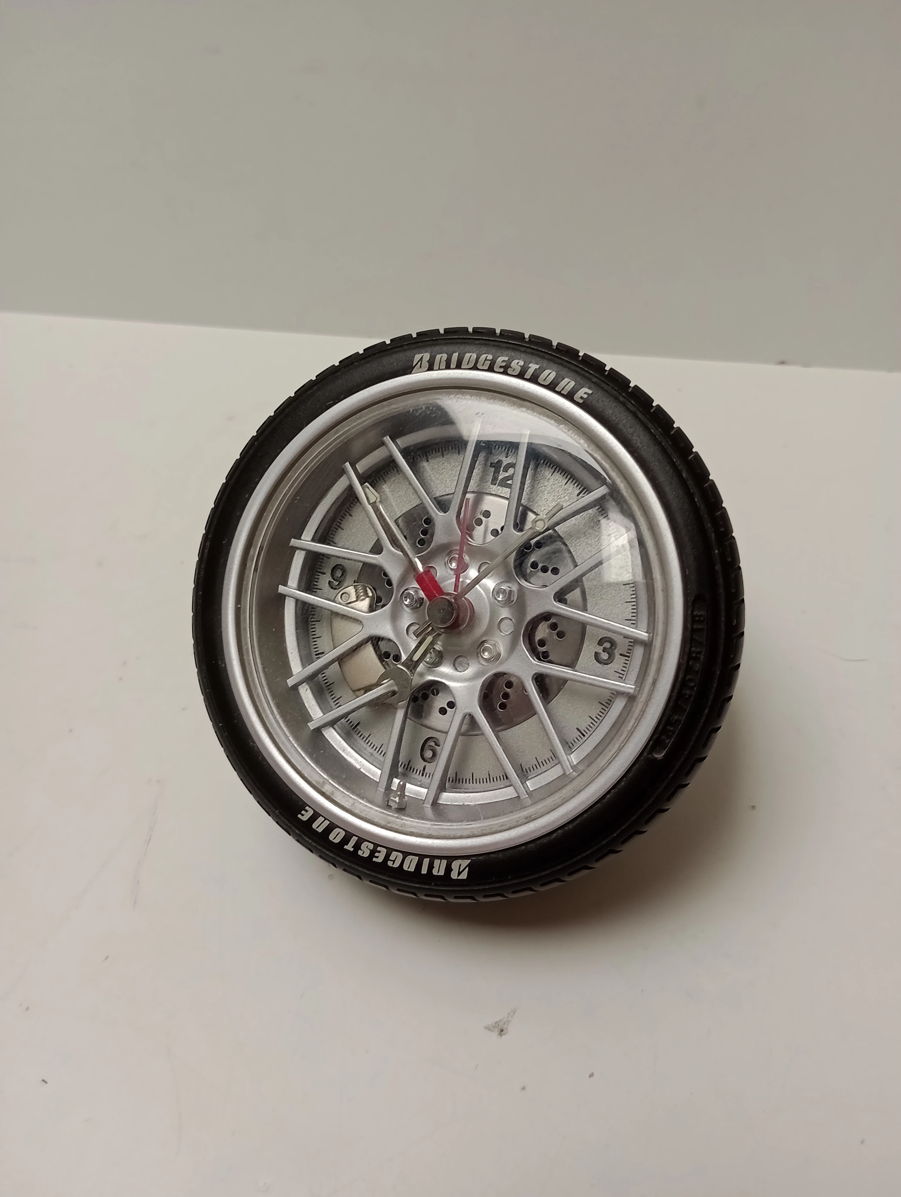 zegarek-bridgestone-w-ksztalcie-opony-ean-gtin-5902533627042