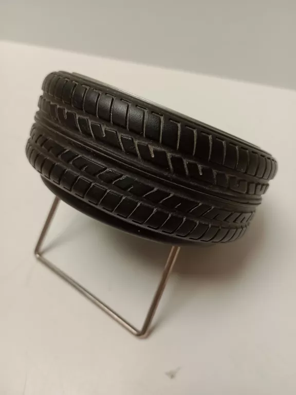 ZEGAREK BRIDGESTONE W KSZTAŁCIE OPONY