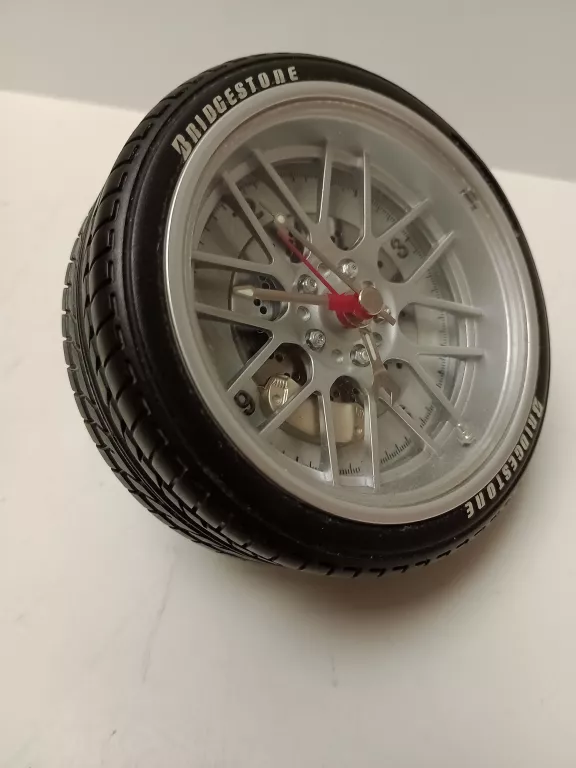 ZEGAREK BRIDGESTONE W KSZTAŁCIE OPONY