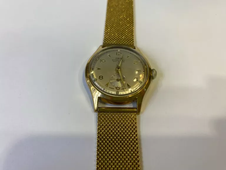 zegarek-oris-pozlacany-typ-nareczny