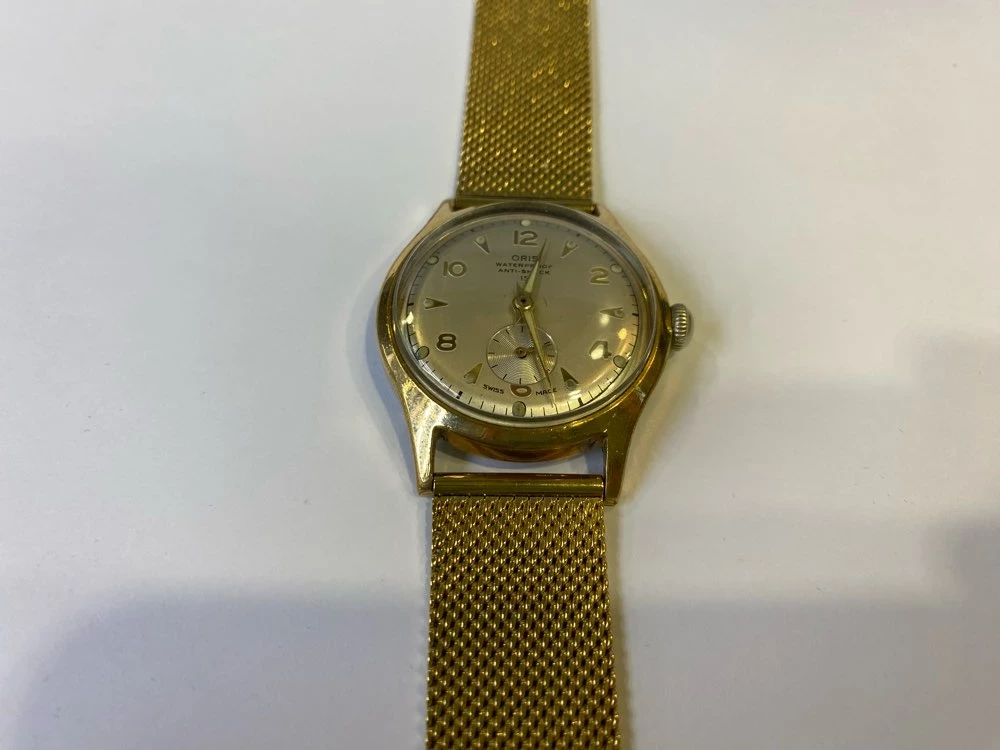 zegarek-oris-pozlacany-typ-nareczny