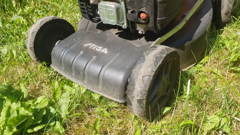KOSIARKA SPALINOWA STIGA COMBI 48 Z KOSZEM