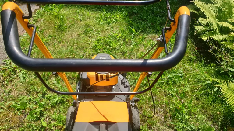 KOSIARKA SPALINOWA STIGA COMBI 48 Z KOSZEM