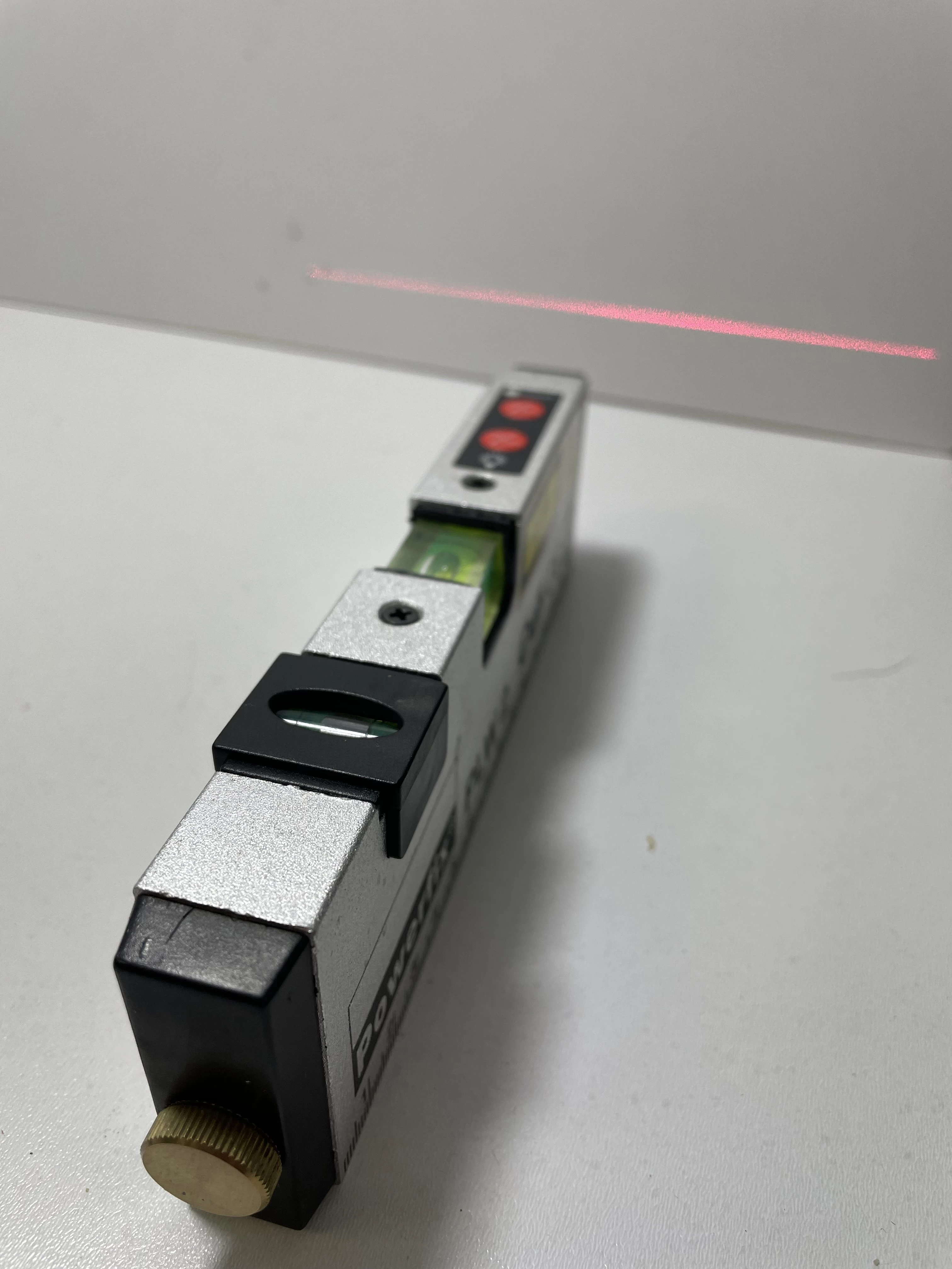 poziomica-laserowa-powerfix-plw-2-liczba-libelek-1