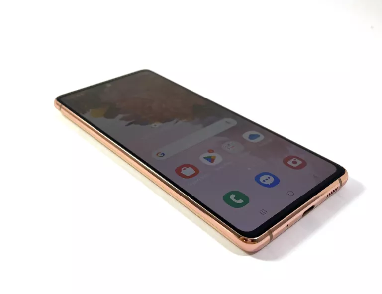 telefon-samsung-galaxy-s20fe-5g-wbudowana-pamiec-128-gb