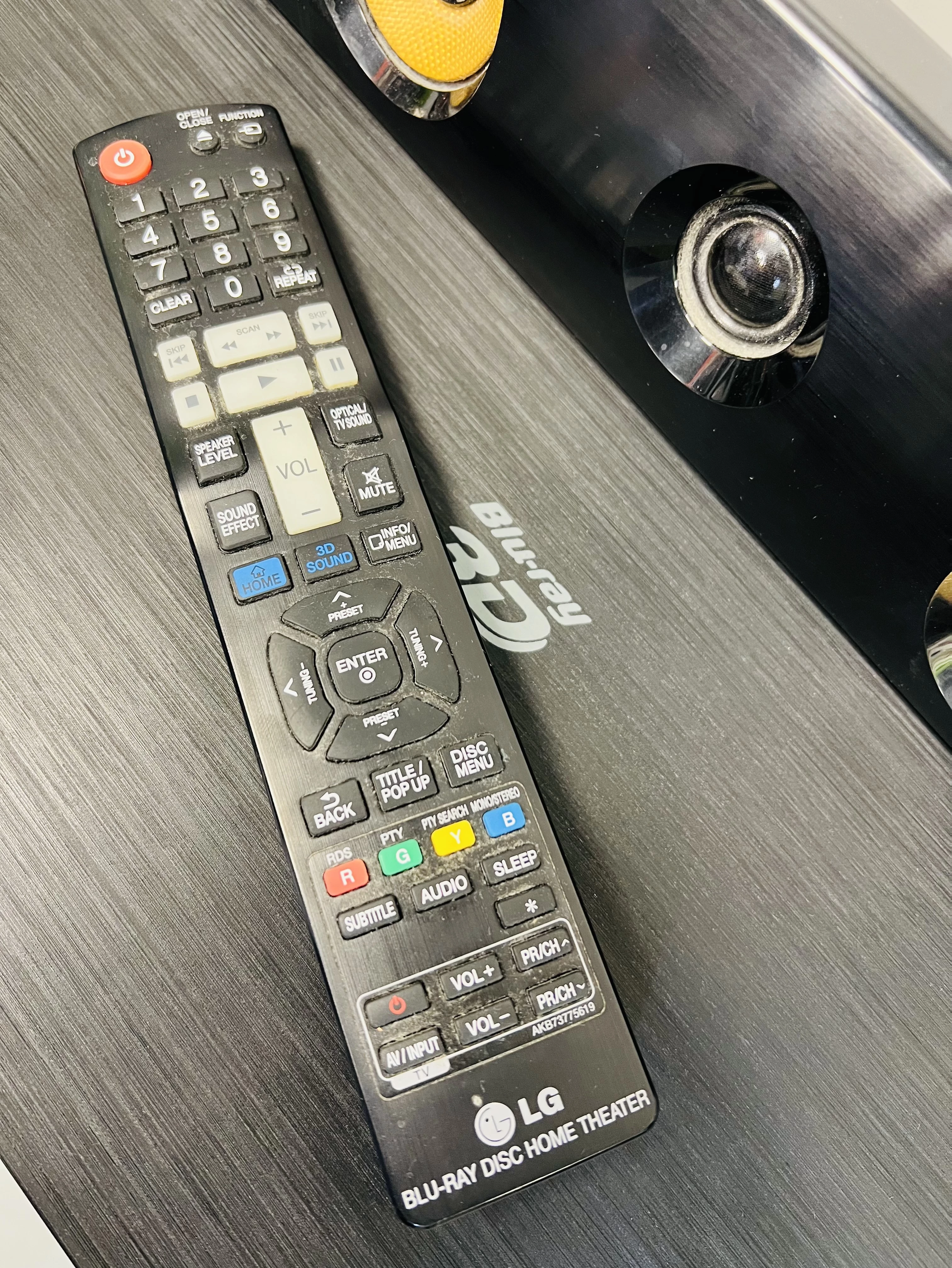 kino-domowe-lg-bh7440p-51-1200w-bluray-dvd-cd-bt-rodzaj-subwoofera-pasywny