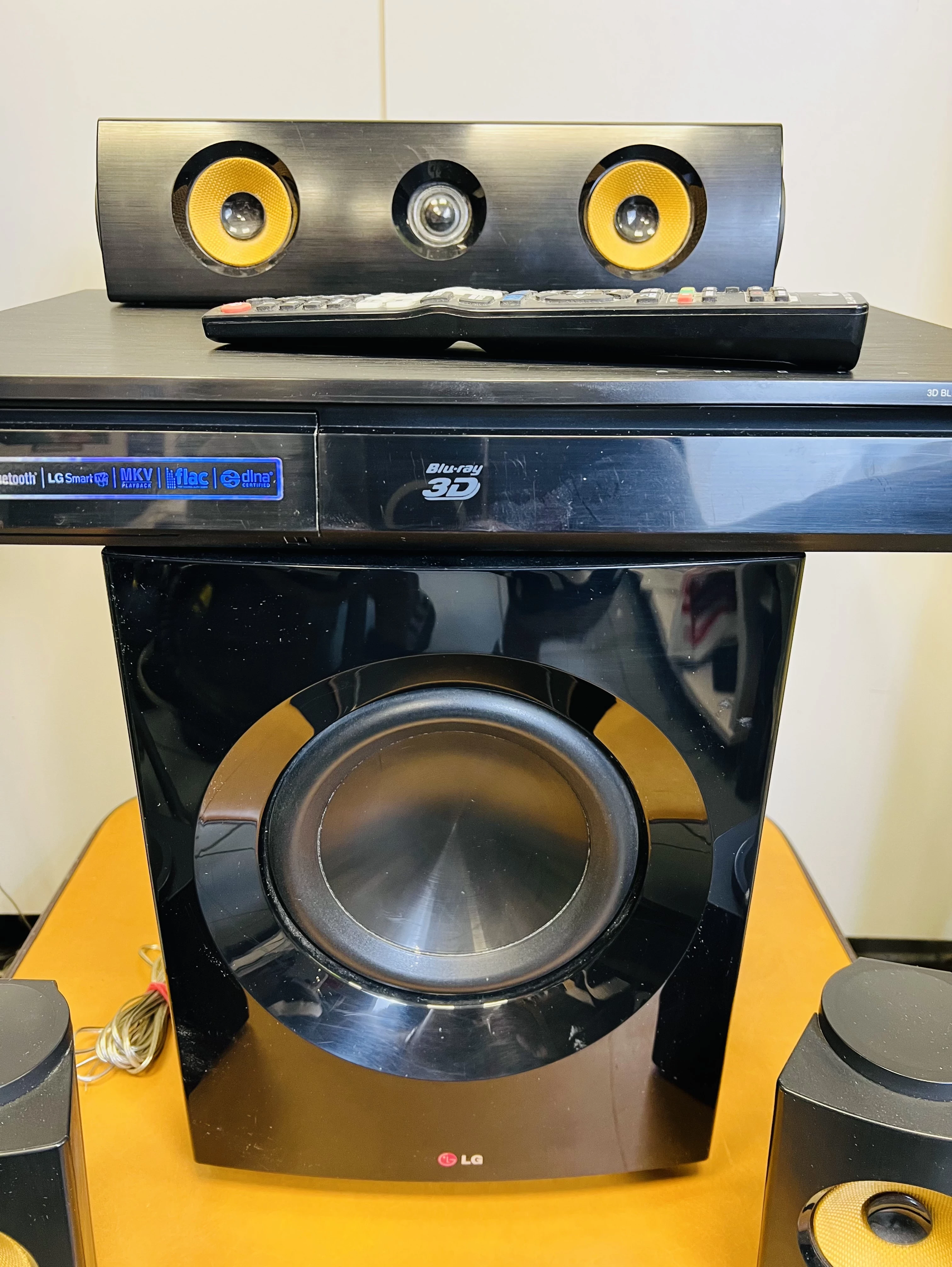 kino-domowe-lg-bh7440p-51-1200w-bluray-dvd-cd-bt-marka-lg