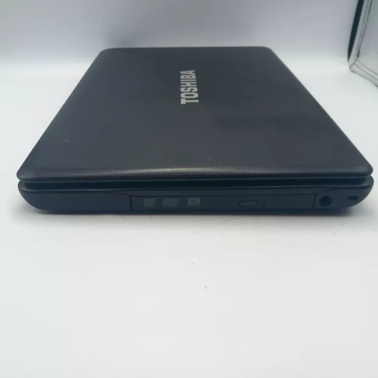 LAPTOP TOSHIBA SATELITE C660-1M4 2/1TB I3 WIN 7