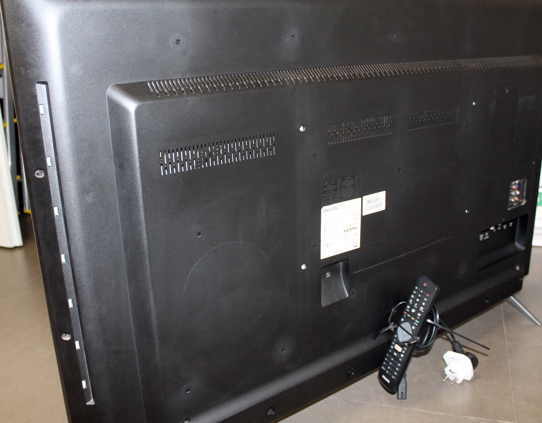 telewizor-philips-49pus640112-pilot-marka-philips