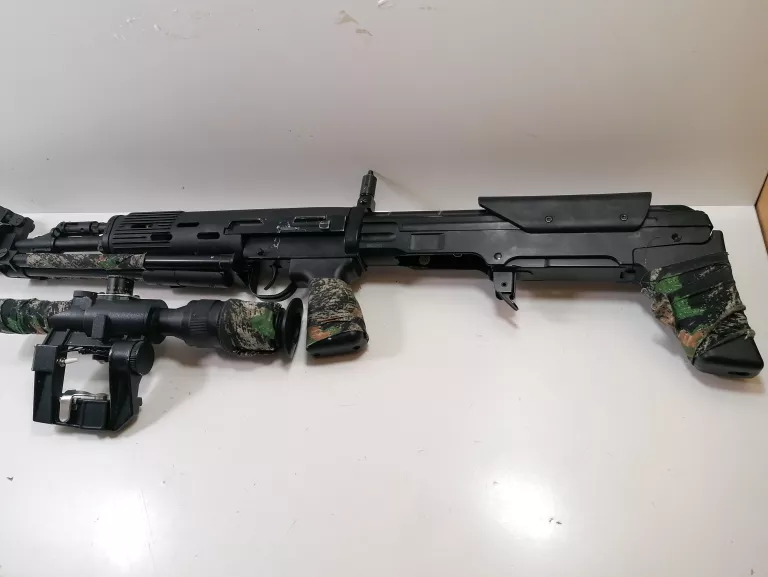 WIATRÓWKA + MAGAZYNKI