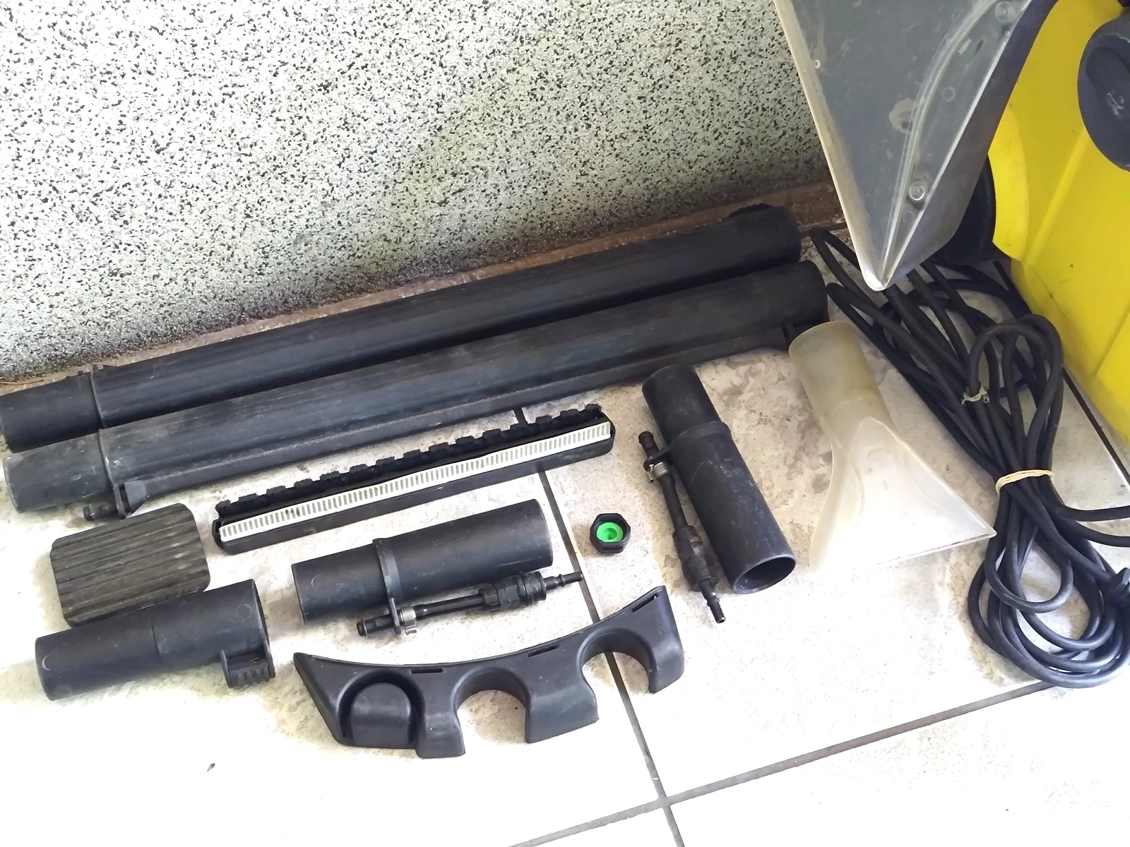 odkurzacz-pioracy-karcher-se-5100-1400w-at-opis-moc-100000