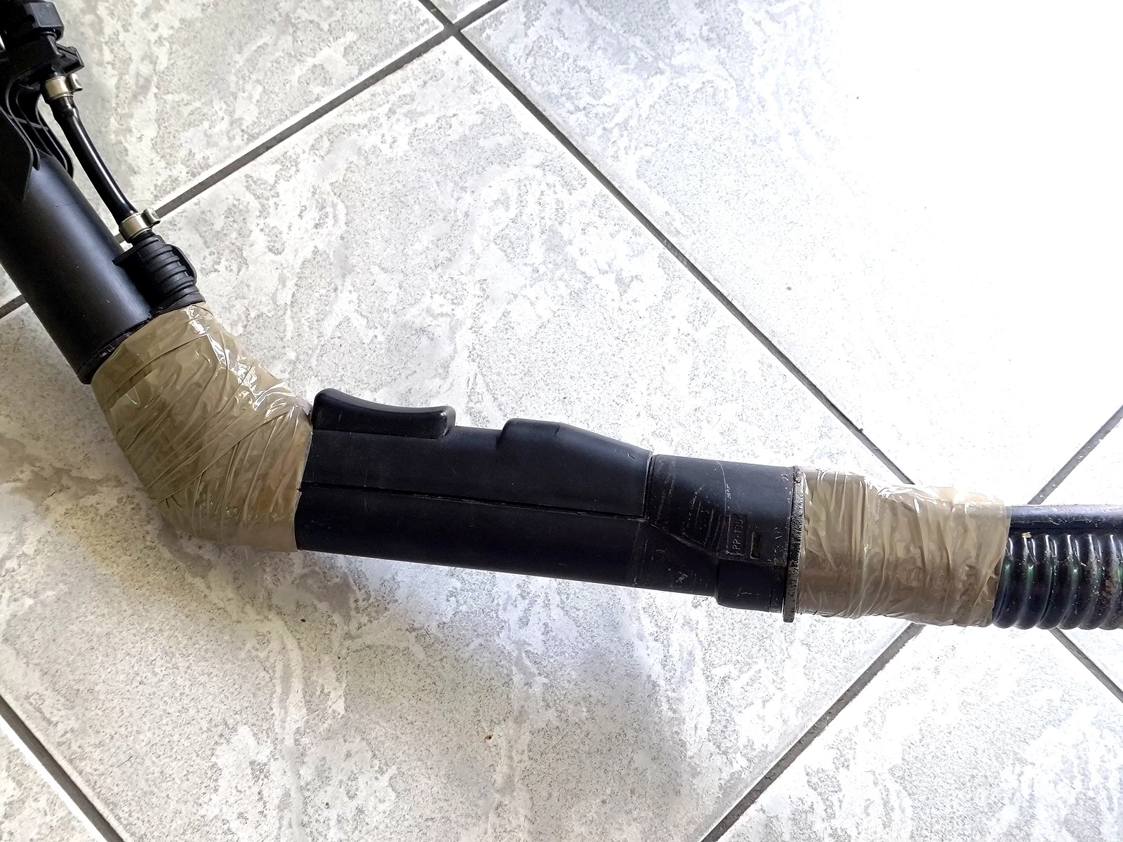 odkurzacz-pioracy-karcher-se-5100-1400w-at-opis-model-se-5100