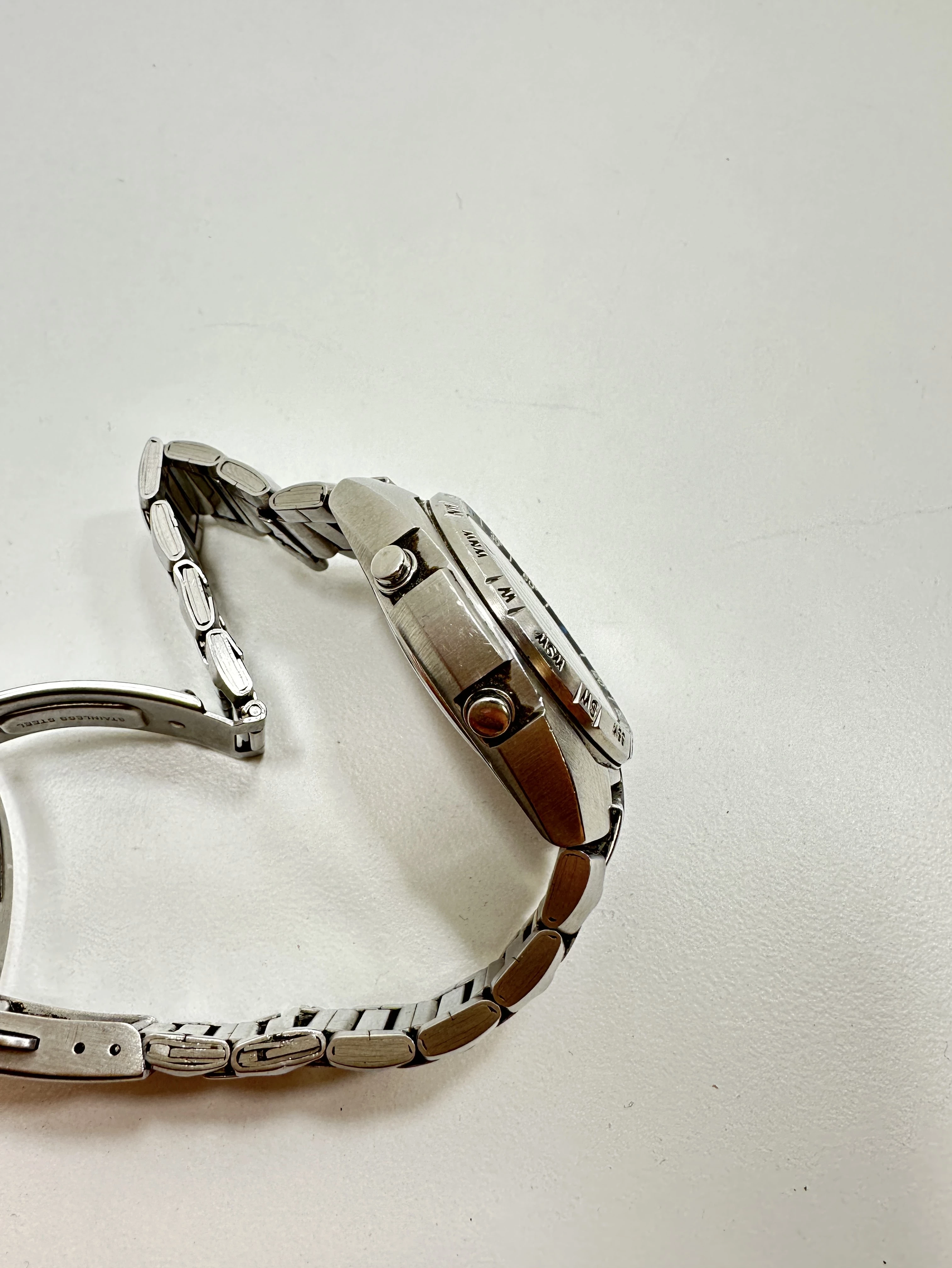 zegarek-meski-casio-amw-700-rodzaj-analogowo-cyfrowe