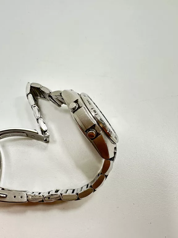 zegarek-meski-casio-amw-700-rodzaj-analogowo-cyfrowe