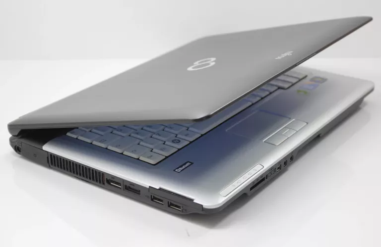 LAPTOP FUJITSU LIFEBOOK S710