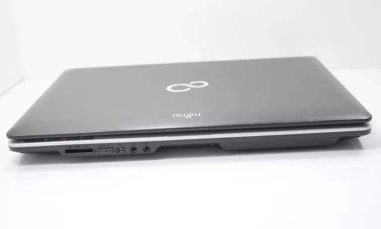 LAPTOP FUJITSU LIFEBOOK S710
