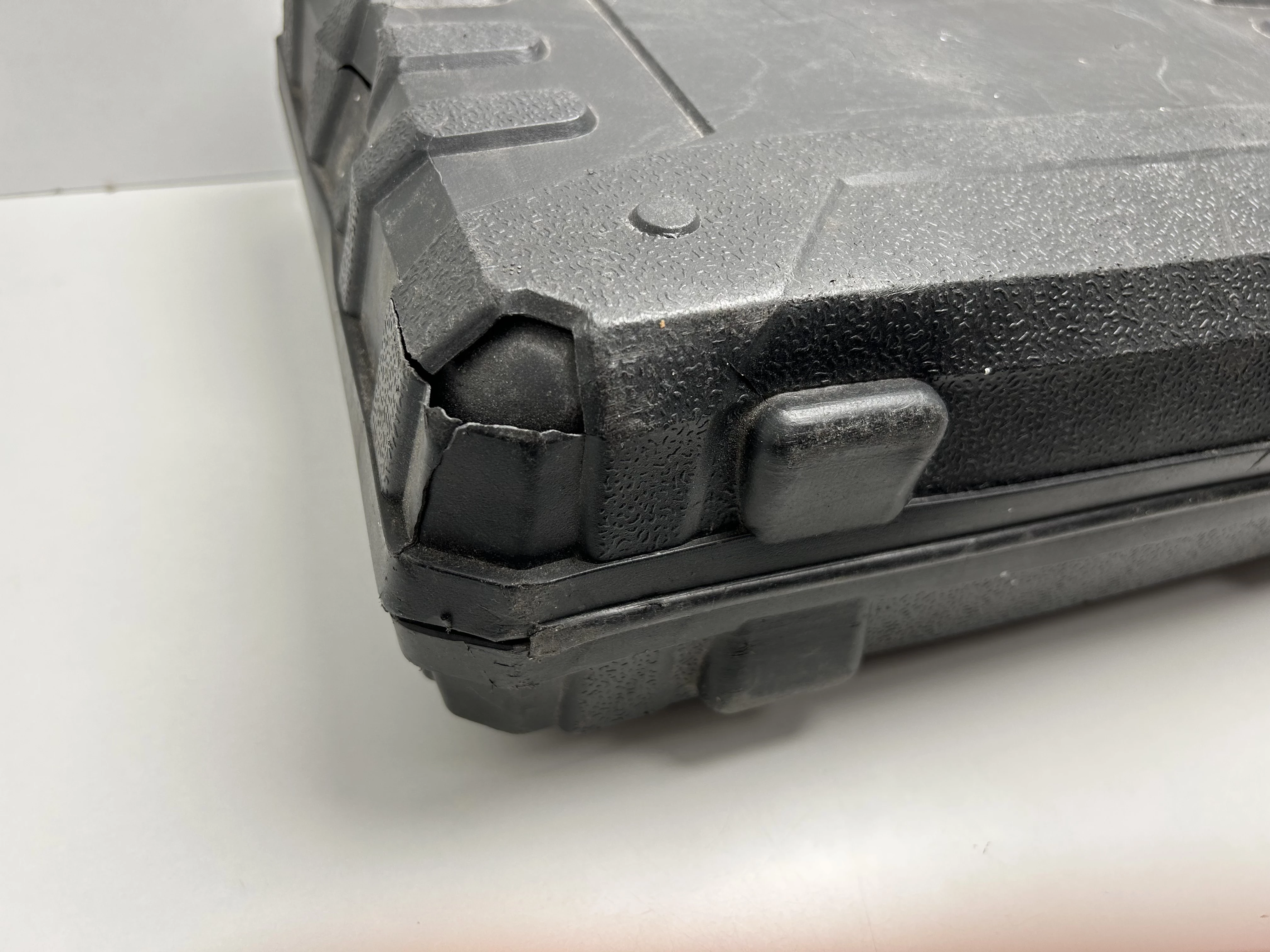 klucz-elektryczny-udarowy-12-ripper-m80490-zasilanie-sieciowe