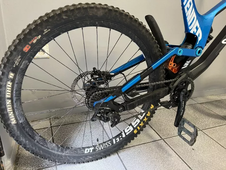 rower-zjazdowy-canyon-sender-cf-90-2016-kod-producenta-7546378160