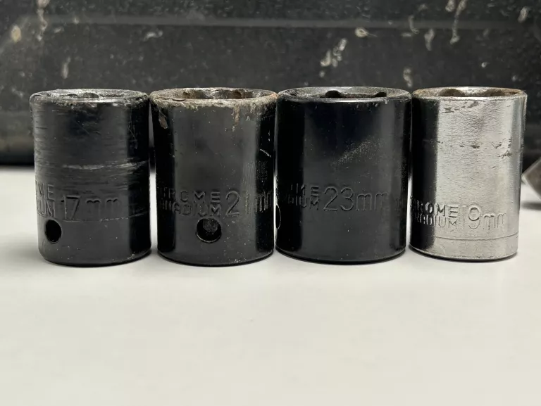 klucz-elektryczny-udarowy-12-ripper-m80490-rozmiar-trzpienia-12