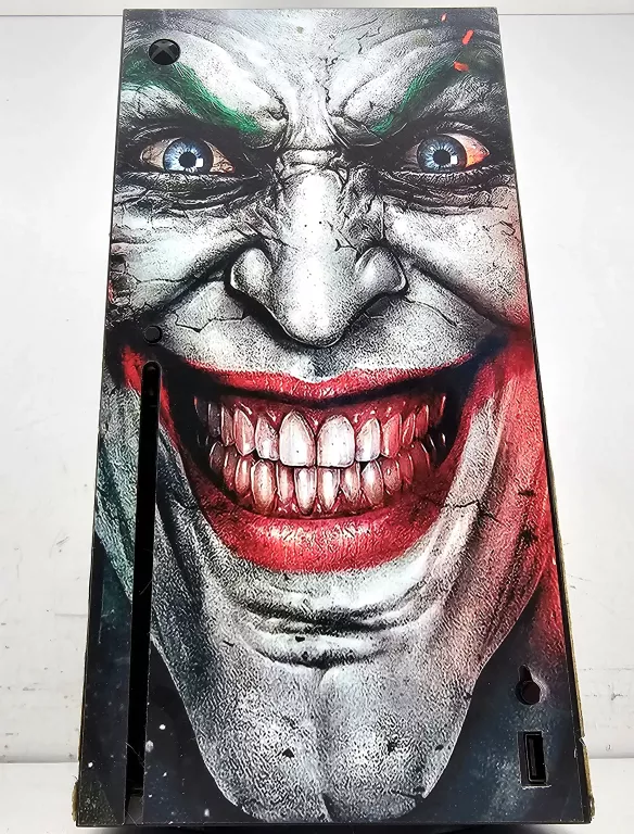 KONSOLA XBOX SERIES X 1TB JOKER FACE