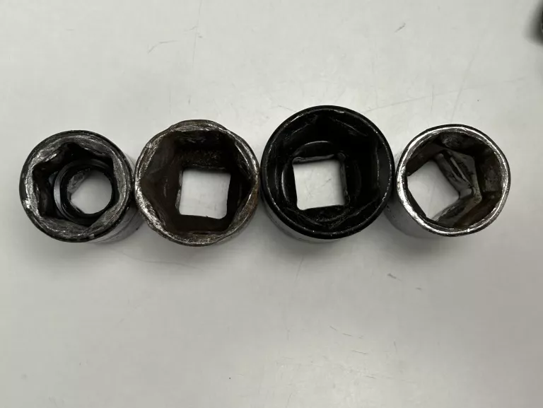 klucz-elektryczny-udarowy-12-ripper-m80490-product-id-4842b51e-9fea-48d5-b5f5-e8cddf80a449