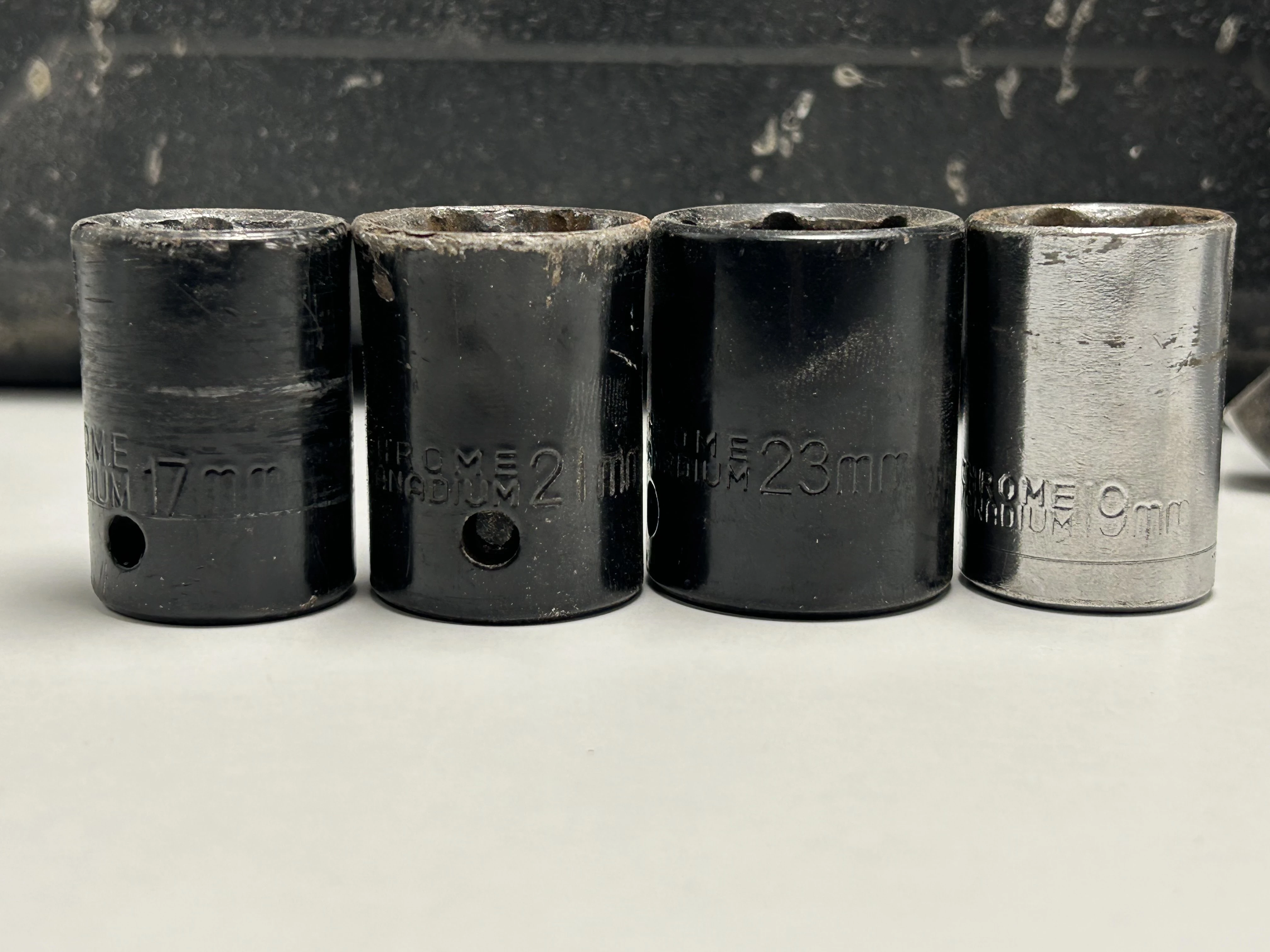 klucz-elektryczny-udarowy-12-ripper-m80490-rozmiar-trzpienia-12