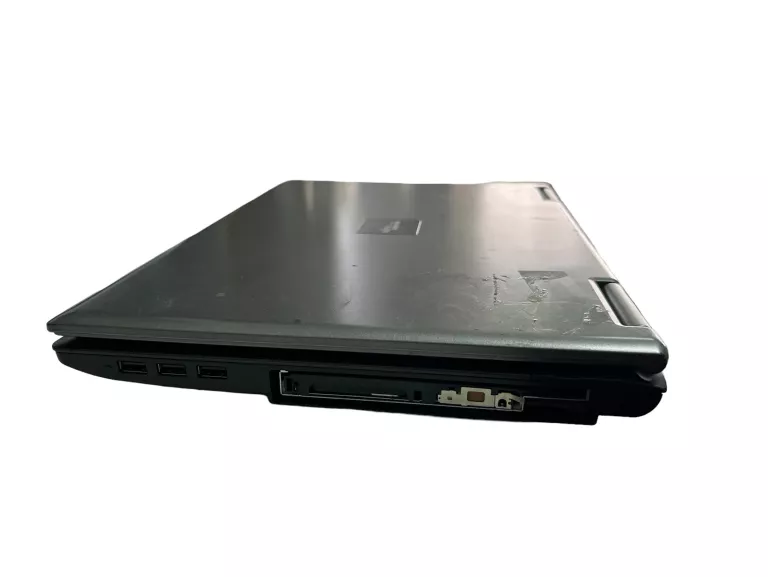 LAPTOP FUJITSU ESPRIMO V6535 4/120 GB SSD WIN 8