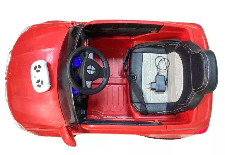 DZIECIĘCE AUTO NA AKUMULATOR XM826 RED