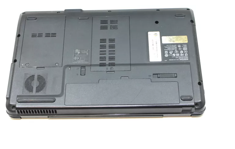 laptop-emachines-e525-win-10-4gb-256-gb-kod-producenta-emachines-e525