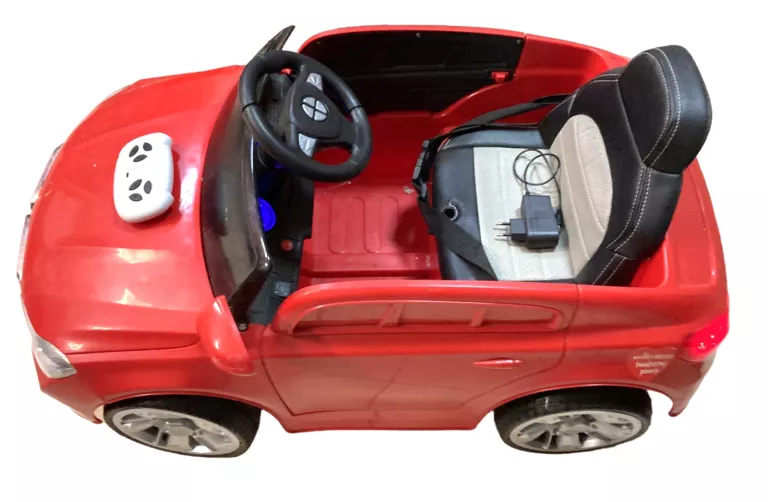 DZIECIĘCE AUTO NA AKUMULATOR XM826 RED