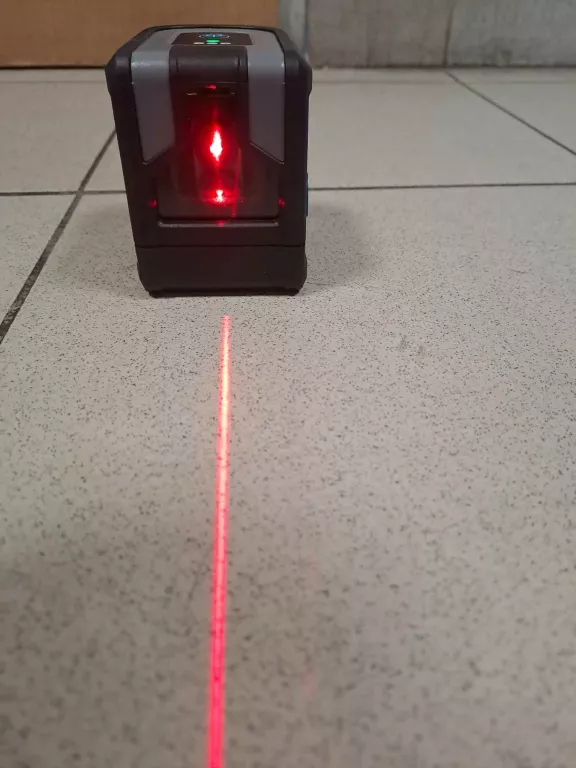 LASER KRZYŻOWY FERREX KPL