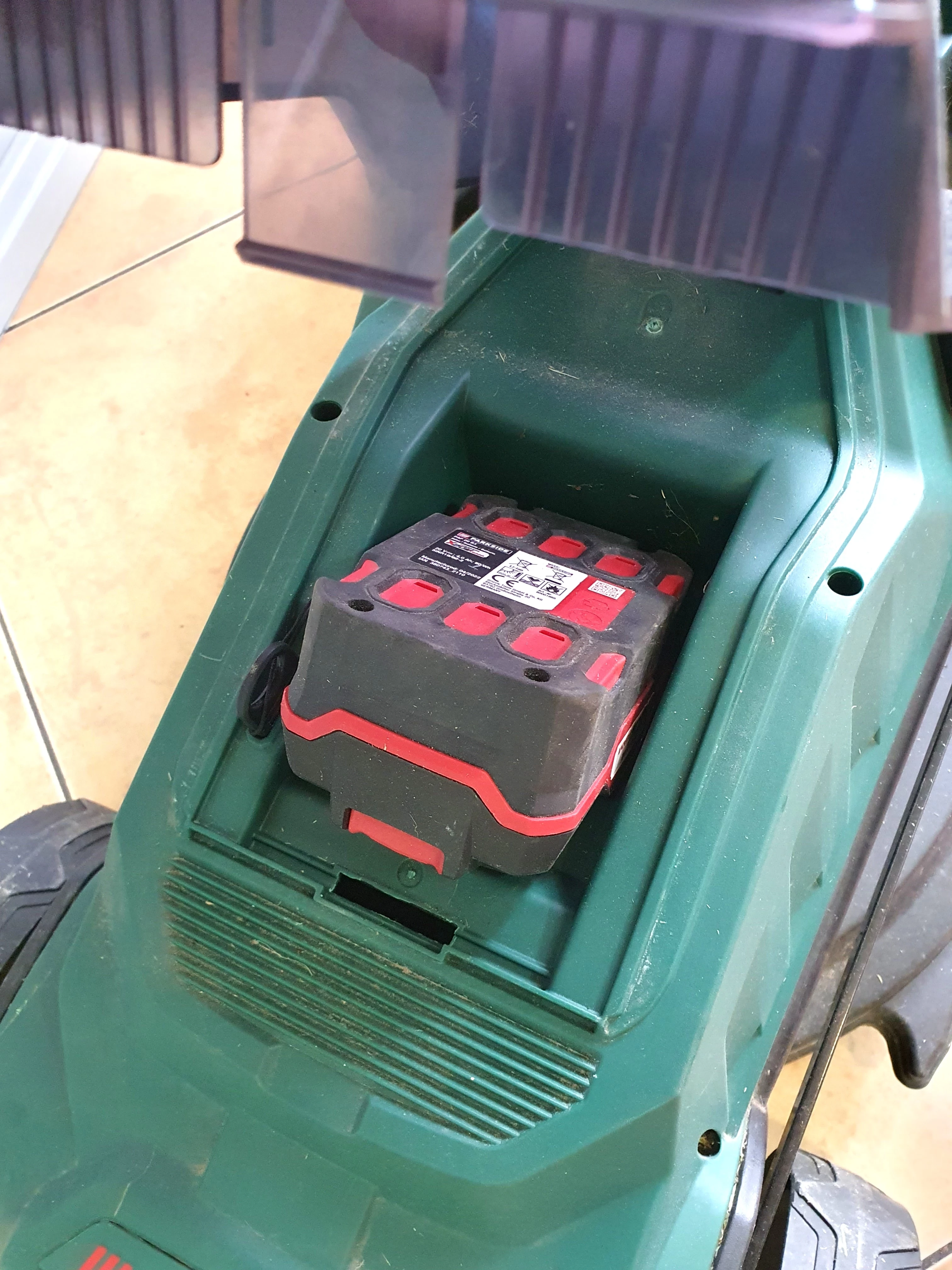 kosiarka-akumulatorowa-parkside-prma-20-li-a1-szerokosc-koszenia-33