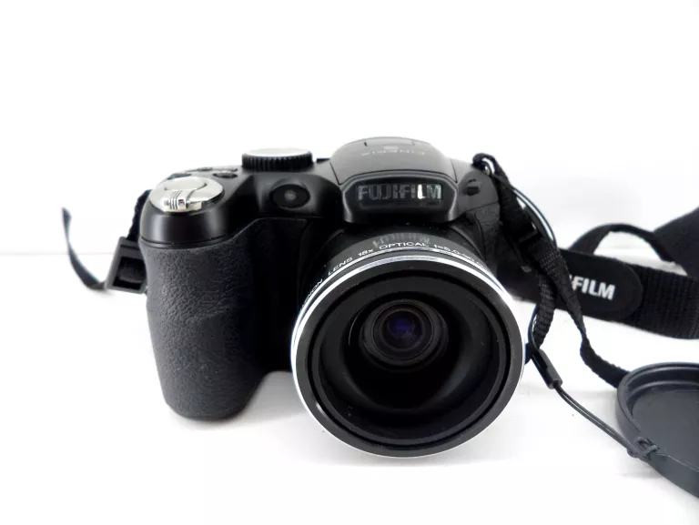 APARAT FUJIFILM FINEPIX S2995