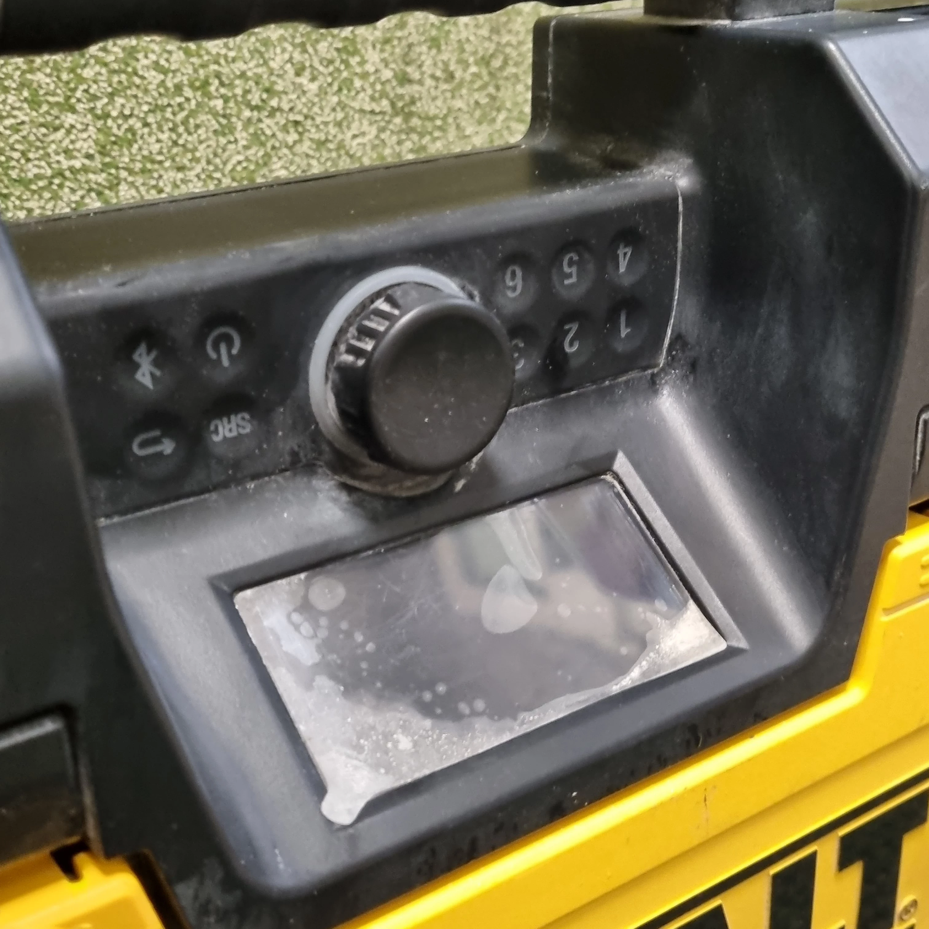 radio-budowlane-dewalt-dwst1-75659-qw-ean-gtin-5904754539999